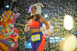 BIB: 50213
                            <button type="button" onclick="openModal(21750832)" class="btn btn-primary btn-sm float-right btn-popup" data-toggle="modal" data-target=".modal-high-quality">
                        <i class="fas fa-shopping-cart"></i> Add to Cart
                    </button>
                                            <button type="button" onclick="isThisMe(21750832, true)" class="btn btn-success btn-sm float-right btn-popup btn-isme hidden" data-toggle="tooltip" data-placement="bottom" title="นี่คือรูปของคุณใช่ไหม คลิกที่นี่เพื่อเอาเข้าอัลบั้ม">
                        <i class="fas fa-plus"></i> Add to album
                    </button>
                    <button type="button" onclick="isThisMe(21750832, false)" class="btn btn-warning btn-sm float-right btn-popup btn-isnotme hidden">
                        <i class="fas fa-ban"></i> Remove from album
                    </button>